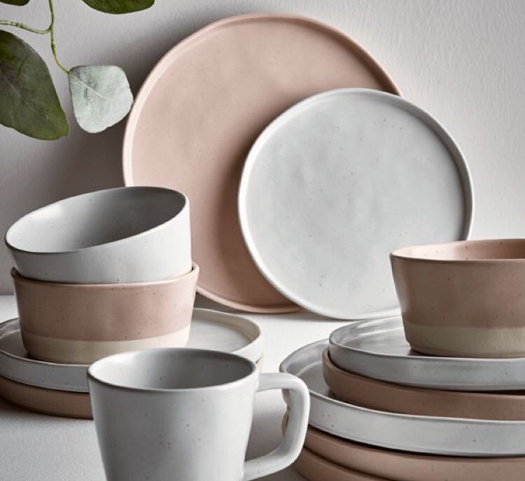 Rekomendasi Review Olshop Piring/Peralatan Makan Keramik Cantik Seperti di Resto Mewah Mulai dari 15K. 

🥰 semoga membantu 🥰

likes &amp; rt biar makin semangat reviewnya!"m