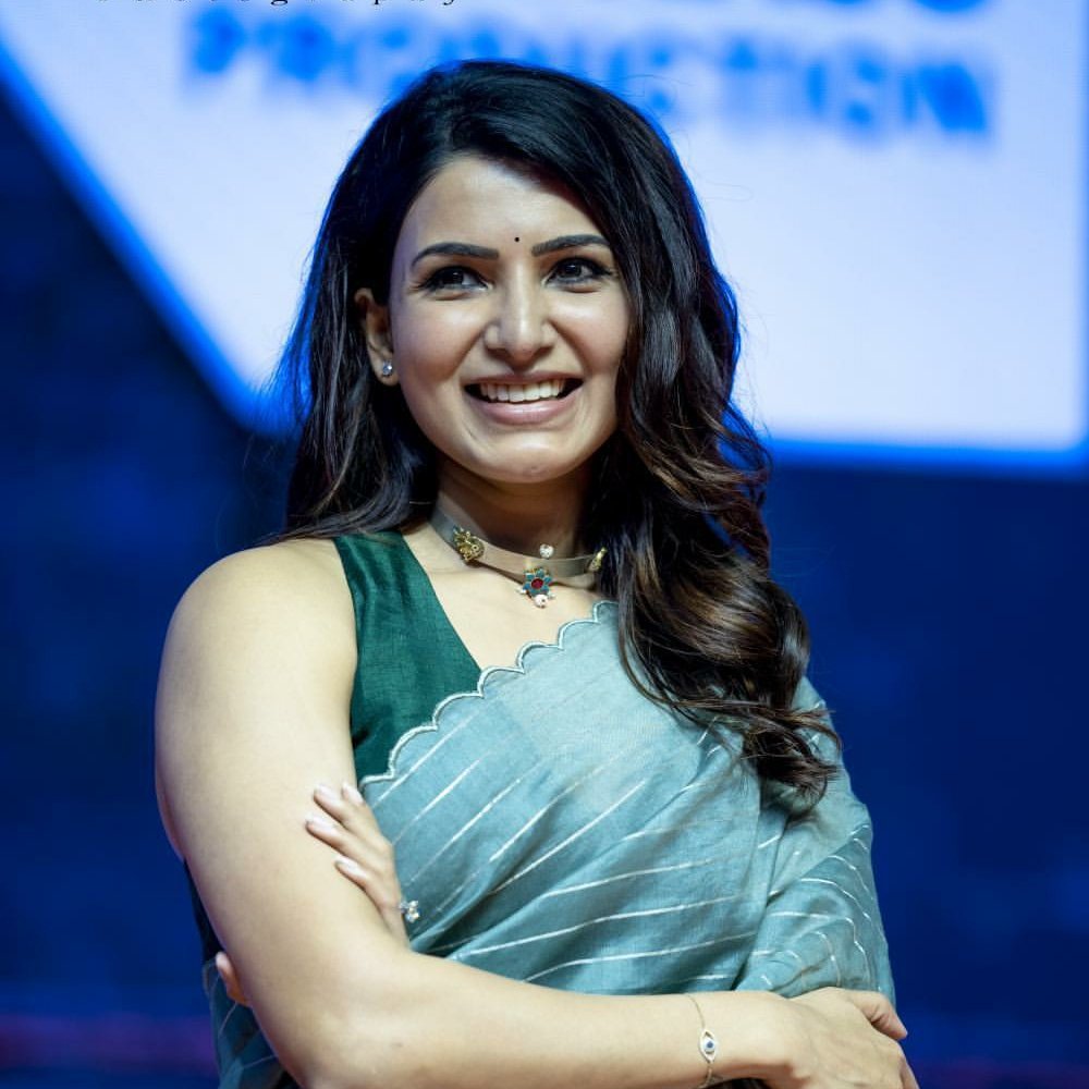 Tirumala_sam's tweet photo. My Only Charming Queen 💙 ✨
@Samanthaprabhu2 ❤️❤️❤️
#OneLoveForLife 🤗 https://t.co/tpuvjPvssE