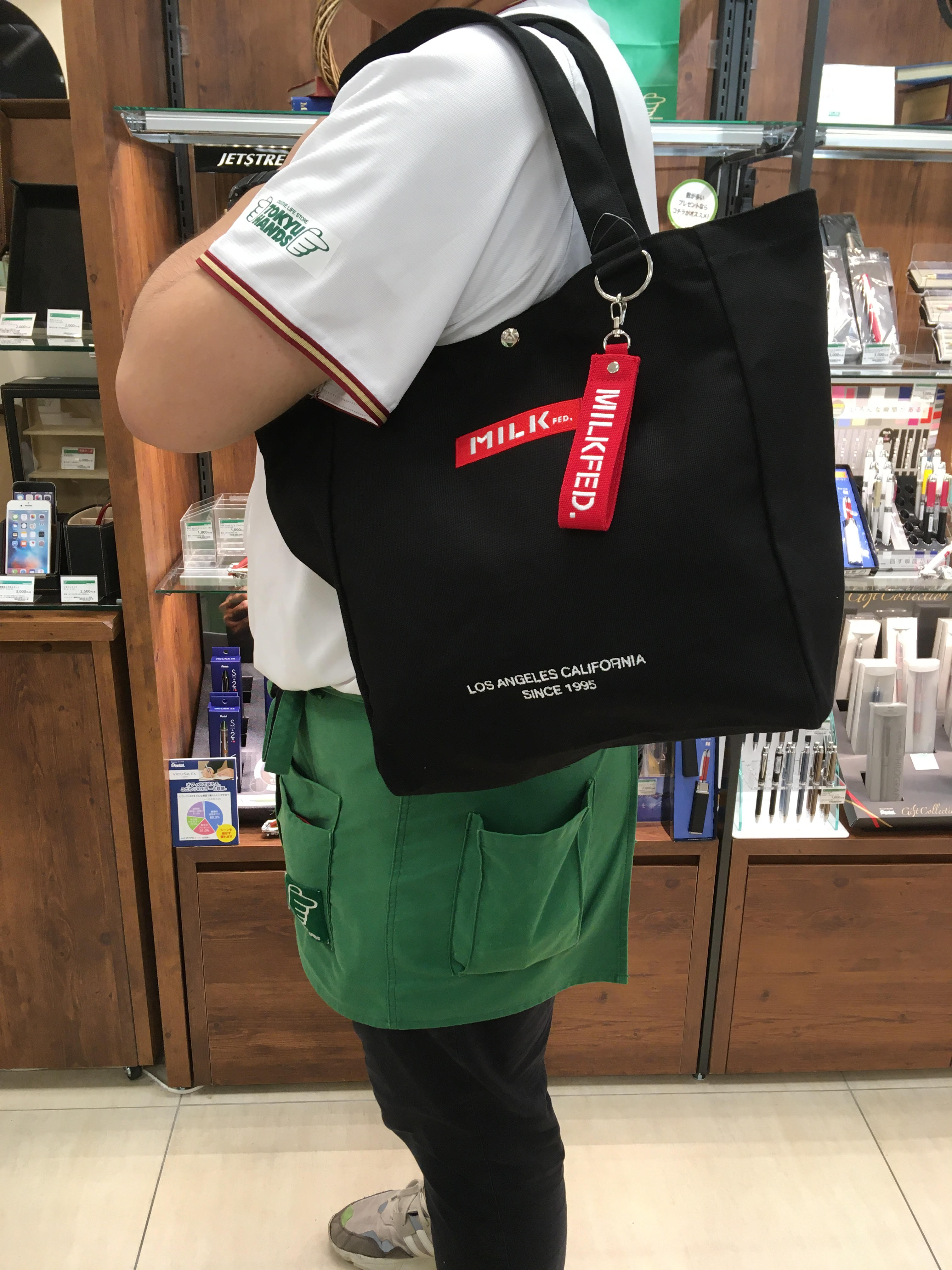 東急ハンズ仙台店 バッグ新商品紹介 シンプルながらエレガントな雰囲気が漂うミルクフェドのトートやリュックが入荷 年齢を選ばない エイジレス がコンセプトに掲げているので 若い女性は勿論のこと マザーバッグとして また男性が使っても違和感の