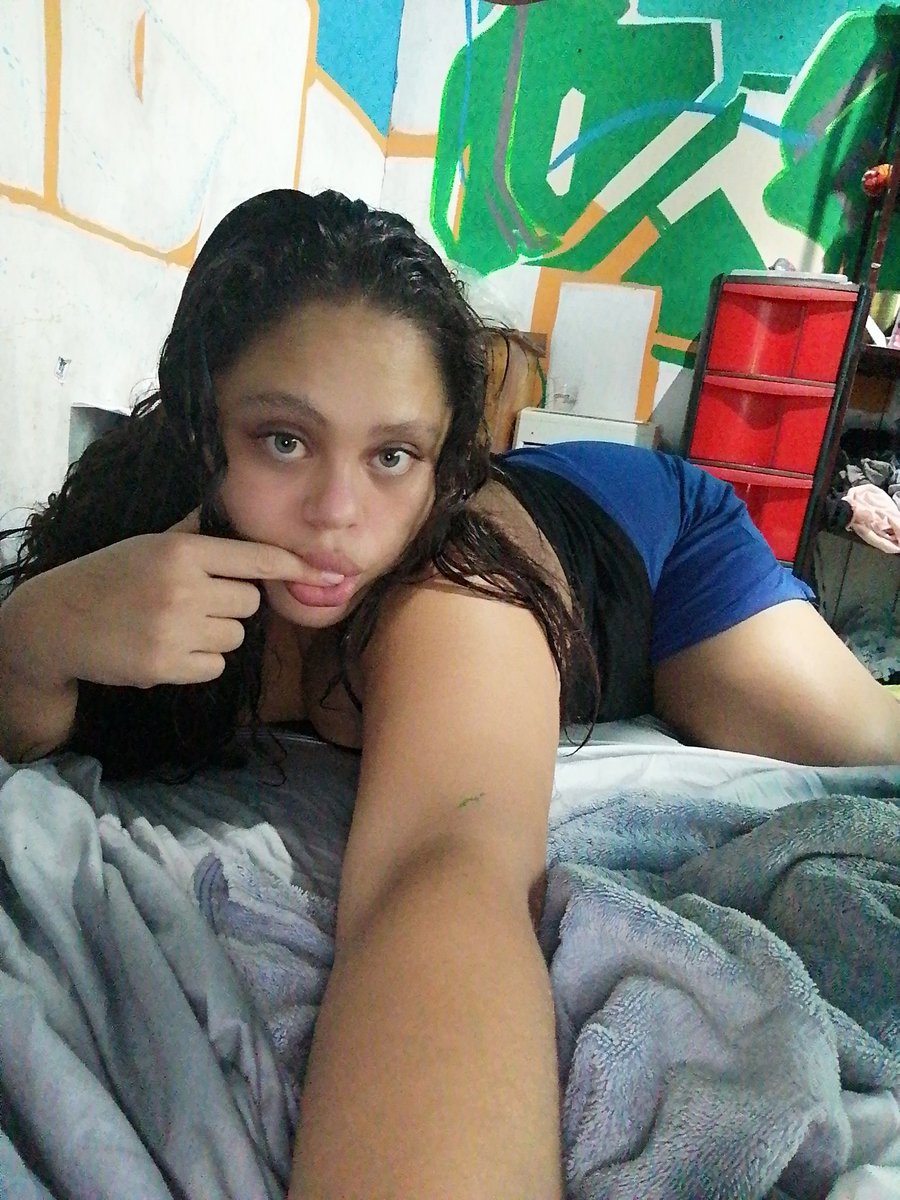 Miss_CandiceD's tweet photo. Hey guys DM me  if u wanna buy my nudes,eft(capitec n Absa) or send ewallet(fnb,std bank n nedbank) and I will send u my pics,videos n always sex chat ( massage me and licked my wet hot pussy while grabbing my ass then sucked me slowly teasing 💋).DM for prices https://t.co/TMvGnczW5b