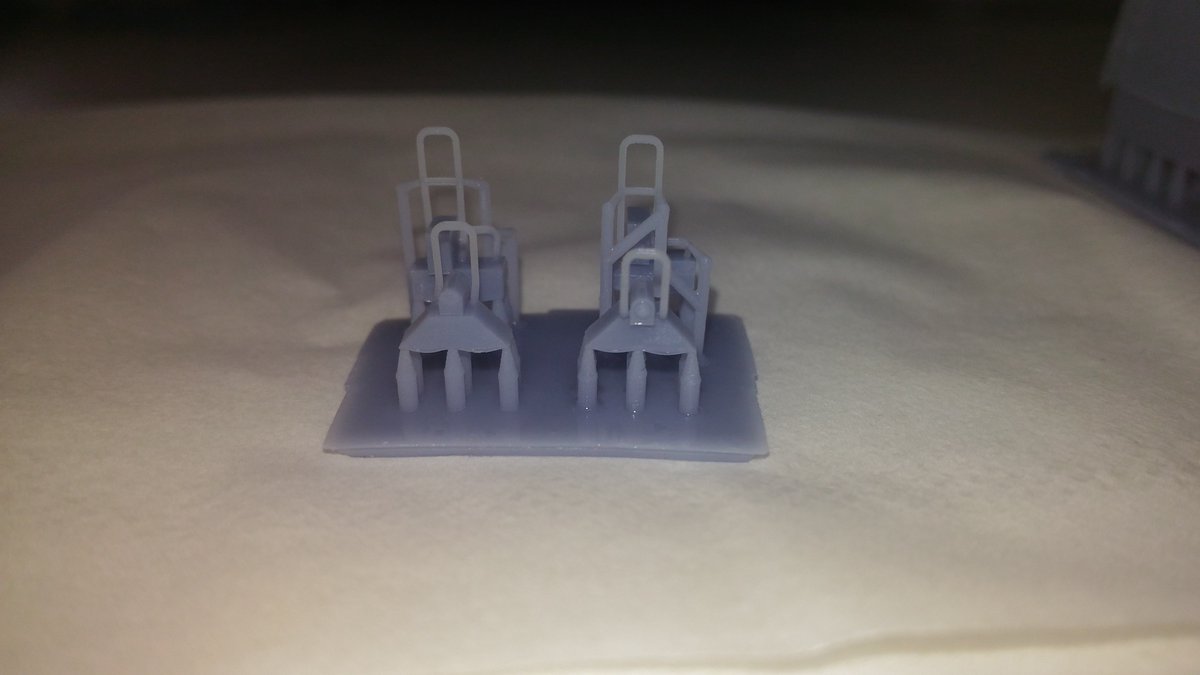 SylphKiku's tweet image. 16式機動戦闘車を修正プリントしてみました。車体側面のラダーは別部品にすることで成形できました。SK水洗いレジンはサポートを手もぎでき、もいだ後の凸凹もほとんど見られません。使いやすいレジンです。
#16式機動戦闘車　#TYPE16　#SONICMINI #sk水洗いレジン