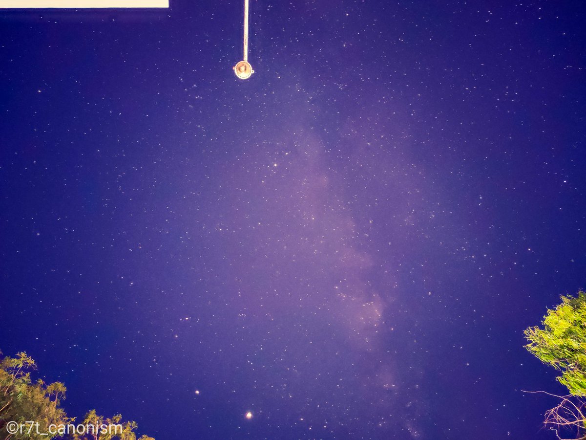 richierich981's tweet photo. Milkyway galaxy's arm shot on phone.
#galacticarm #orioncygnusarm #orionarm #cosmos #milkywaygalaxy #skywatcher #galaxy #superclusters  #localsupercluster #stargazing #lightroom #longexposure #astronomy  #shotonphone #shotononeplus #oneplus7t #astrophotography #r7t_canonism https://t.co/VPnIzFFIGY