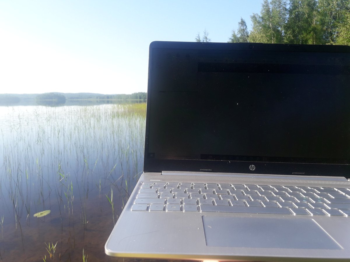 JukkaHuikko's tweet photo. #Etätyö'konttori auki mökkimaisemissa #Nisula'ssa #Toivakka. @ylasatakunta työt onnistuvat @anygraaf'in #SaaS-järjestelmillä mistä vaan 👍 https://t.co/eDcwxdMvq8