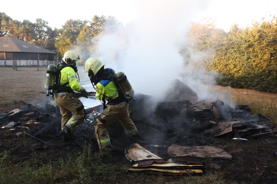 Brandweer heeft handen vol aan illegale afvalverbranding ..