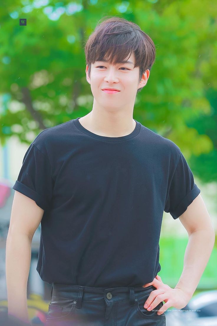 ((middle line)) @SF9official  #SF9    #에스에프나인    #9loryUS    #여름향기가날춤추게해    #SummerBreeze  