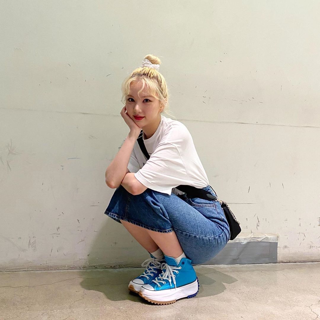GFSquad__com's tweet photo. [PIC] 200808 - @GFRDofficial #Eunha (rlo.ldl) post

💙💙💙 
(📸 by Unnie) 

https://t.co/q2AgS2Phb5 https://t.co/52XXZIR8Qb