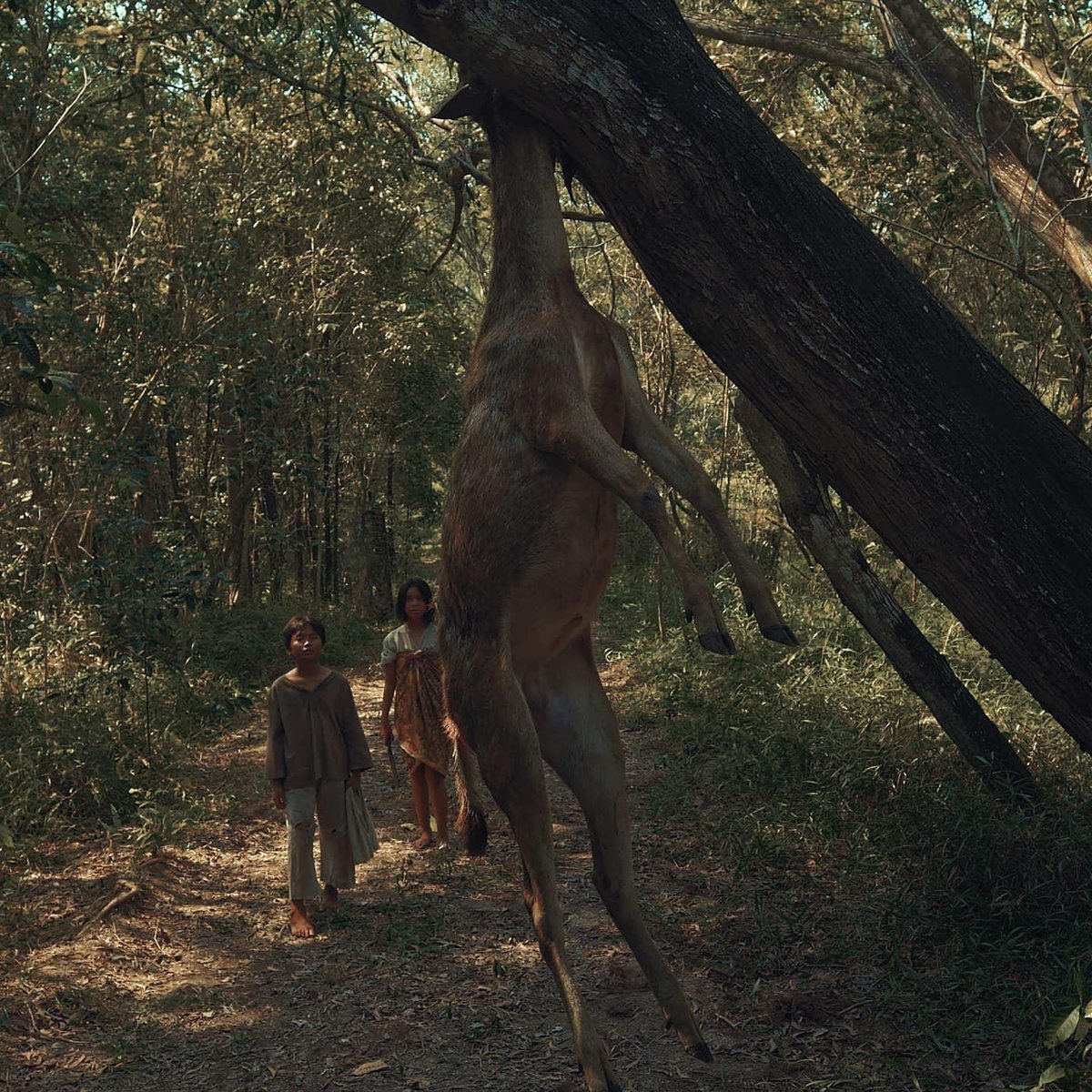 Filem Roh hanya menggunakan bajet sebanyak RM360,000 shj dan berjaya mencapai kualiti gambar dan audio setanding filem Hollywood, berbanding filem2 tempatan yg lain, ada yg cecah 2-3 juta tapi quality sampah, dubbing kelaut, gambar pecah, lakonan kayu.