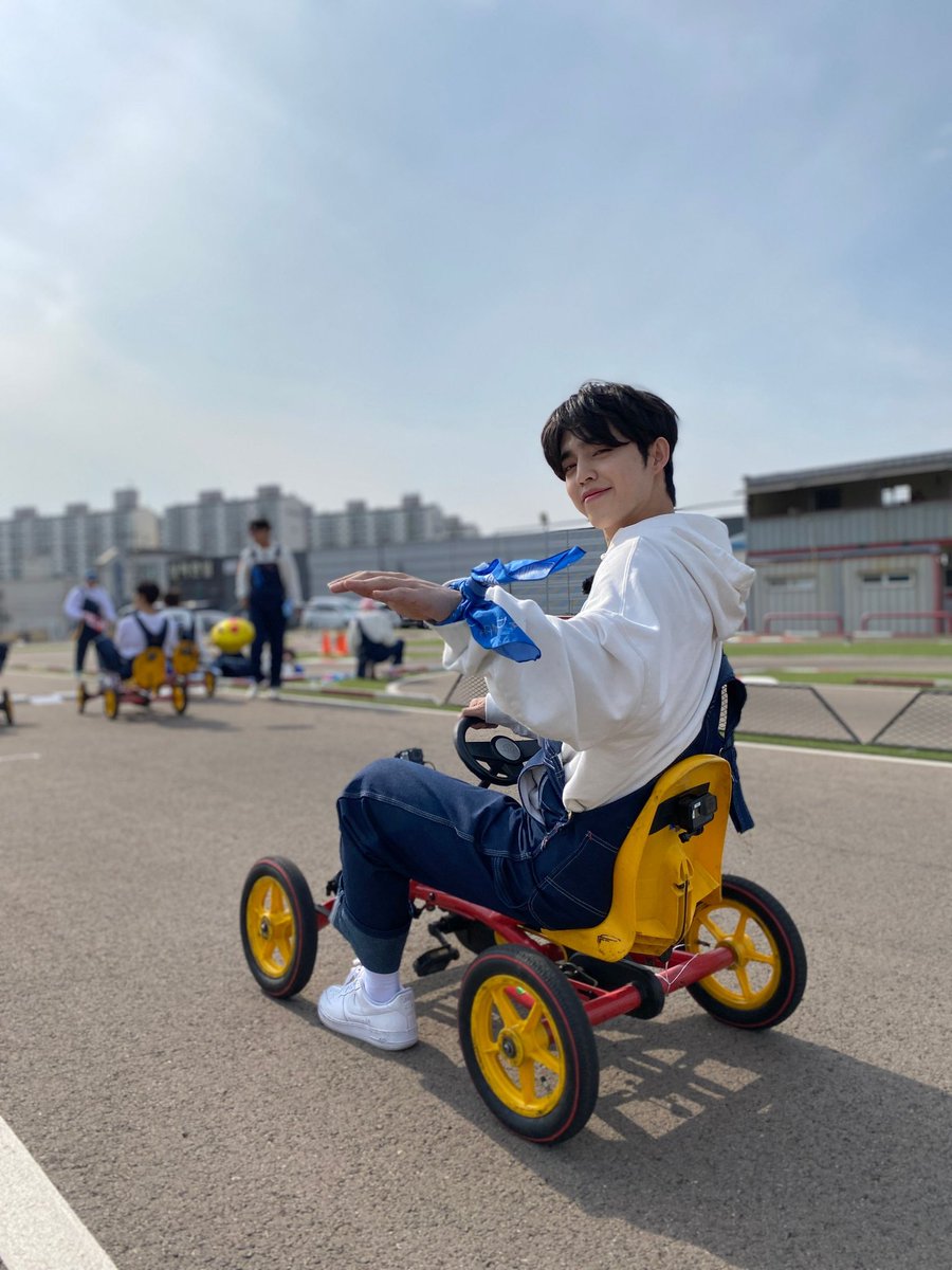 SsapeongPipeong's tweet photo. My love babeh sekop ultah 🎉🎉🎊🎊

#SCOUPS26thBDAY #SCOUPSDAY https://t.co/NxKrYIwoDN