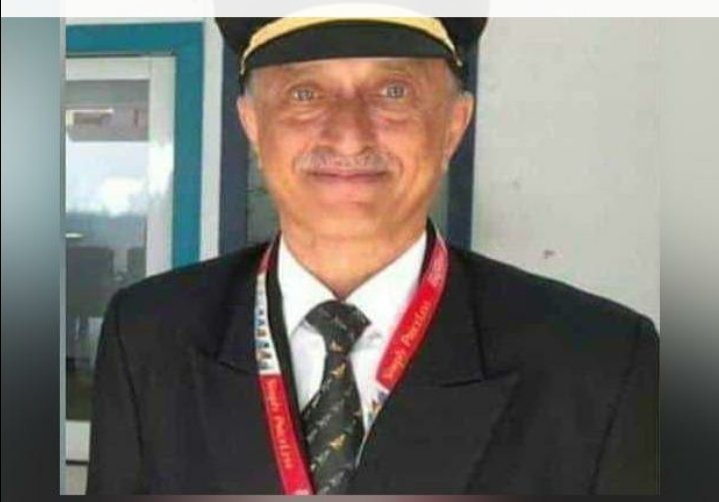 rjpallavi911's tweet photo. Hero 
Superhero
Captain #DeepakVasantSathe 

#AirIndiaCrash #AirIndiaExpress https://t.co/zelypZf5xM