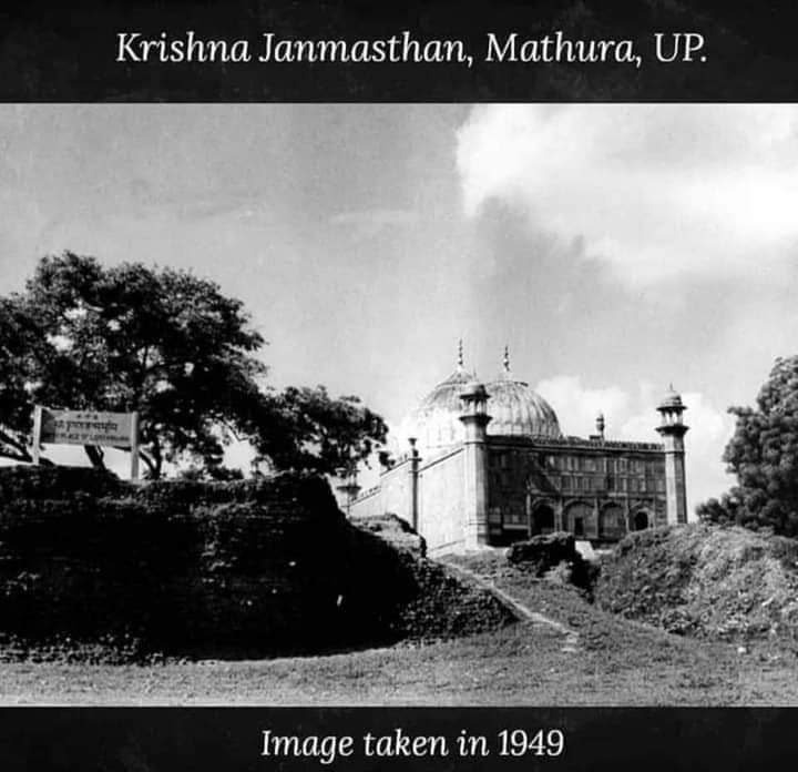 Long Thread on  #MathuraThis is a picture of the royal Idgah of Mathura taken in 1949, around the royal Idgah and around it the remains of a destroyed temple can be seen. Above these ruins is a notification board by ASI which reads as Krishna Janmabhoomi Apart from this...