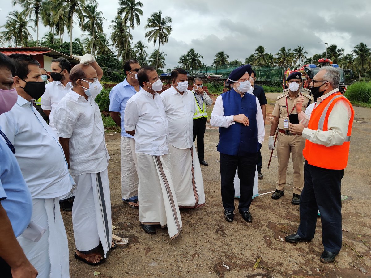 HardeepSPuri's tweet photo. My heart goes out to the families &amp; friends of the 18 people who lost their lives in the air accident involving @FlyWithIX Flight IX-1344 in Kozhikode last evening &amp; offer my heartfelt condolences.

Reasons for the mishap are being investigated. https://t.co/awEGpU9EmK