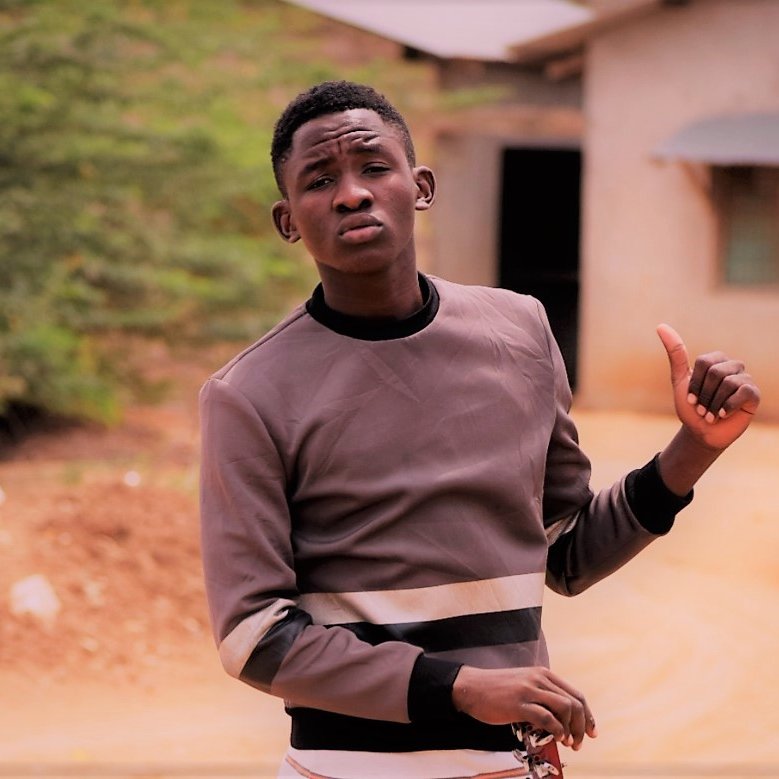 BebeRoyan's tweet photo. A CORONA SONG BY ROYAN BAHOLA,  AN UPCOMING KENYAN MUSIC ARTIST https://t.co/M4MhGlo9km via @YouTube ,,dont wait to click the link 😍😍☀️☀️☀️🌘 https://t.co/8sEutct5pA