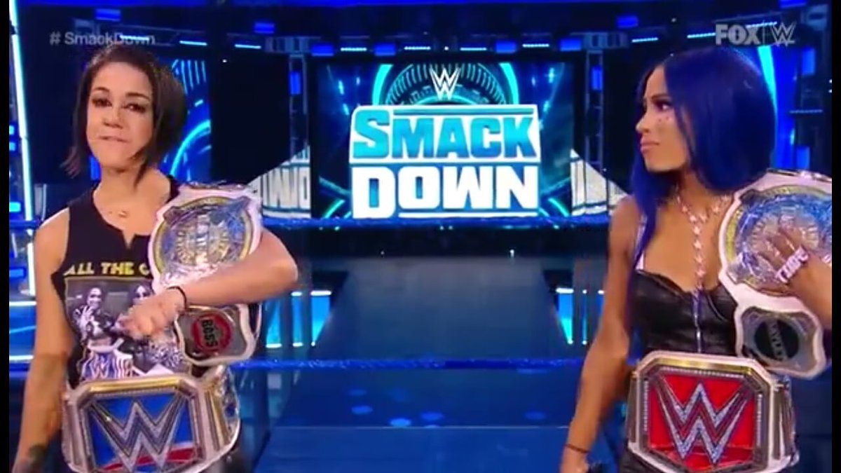 EwanECW's tweet photo. Announcement from stephanie
#wwe #smackdown #rawwomenschampion #smackdownwomenschampion #wweonfox #bayleywwe #bayley #bossandhugconnection #bayleydosstraps #sasha3show #bayley3brands #goldenrollmodels #mercedeskv #sashabanks #2beltsbanks #2beltzbanks #stephaniemcmahon https://t.co/hL1lUmcOO8