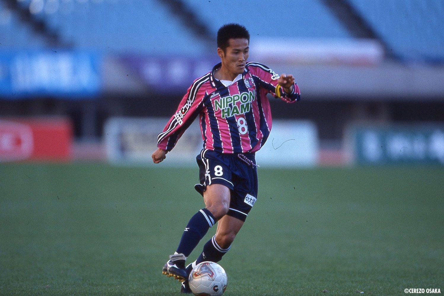 セレッソ大阪オフィシャル 今日は8 月8 日 セレッソのエースナンバーと言えば これからもワクワクさせてくれる ナンバー8 に期待してください 森島寛晃 香川真司 清武弘嗣 柿谷曜一朗 Cerezo セレッソ大阪 Sakuraspectacle