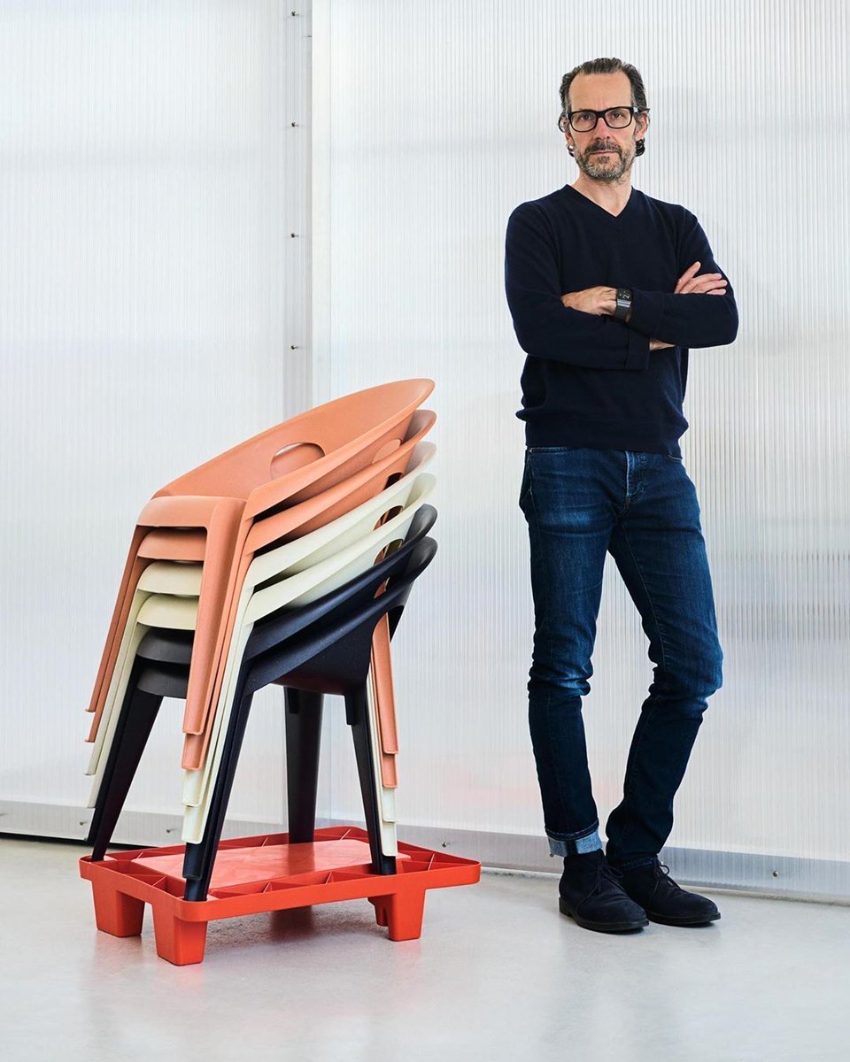 DesignApplause tweet media