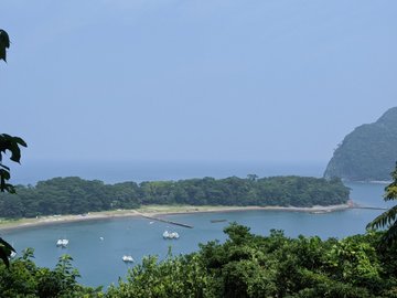 沼津市の海水浴場で穴場おすすめまとめ 混雑避けてのんびり泳げてコロナ対策 旅する亜人ちゃん