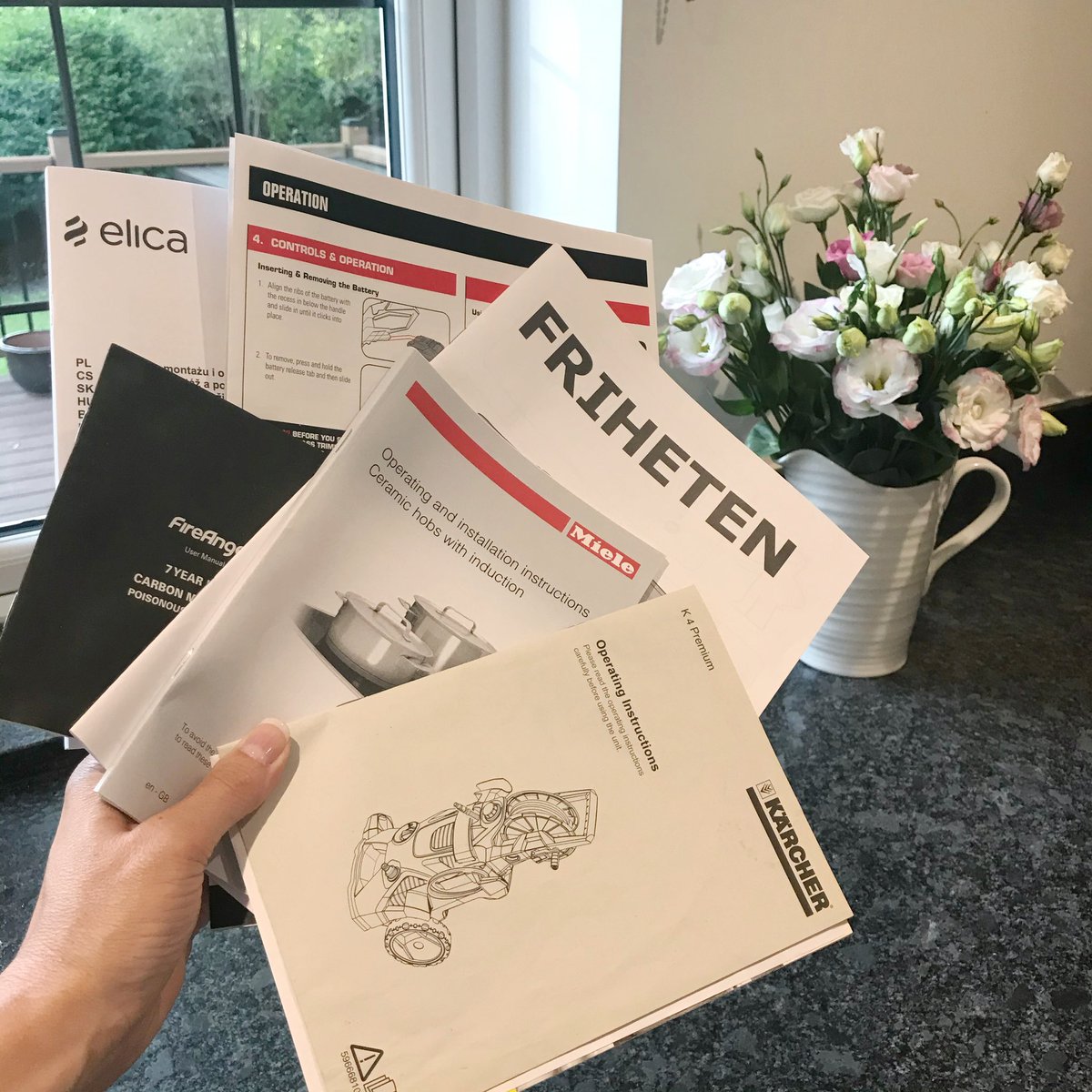 A Life More Organised tweet media