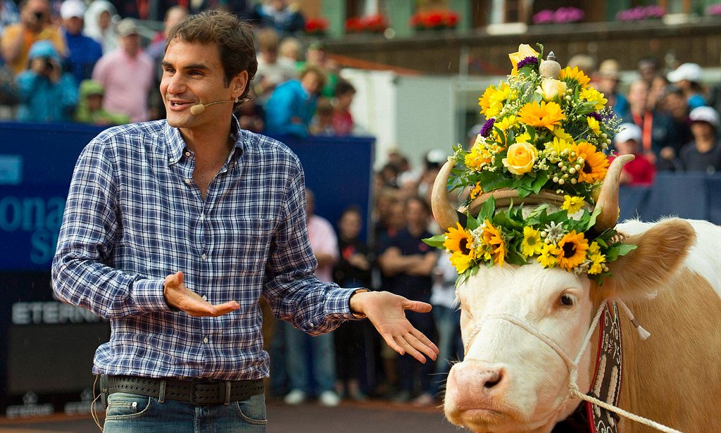 Federer’s home tournament, the Swiss Open Gstaad, has a history of giving him ‘special’ gifts - Desiree is perhaps the most famous of the pair, but organisers gifted him Juliette in 2003! They’re both owned by Swiss dairy farmers now - talk about ‘milking’ your presents.  #CowLove