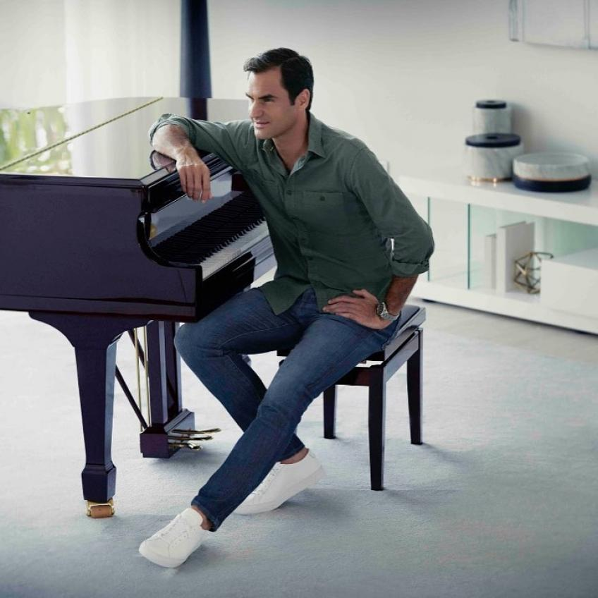If you thought tennis was Federer’s only skill.. think again! The Swiss ace also plays piano, something he has done since he was a child. A classical musician once analysed Federer’s piano fingering, and actually called it “very accurate for the period Bach was writing in”