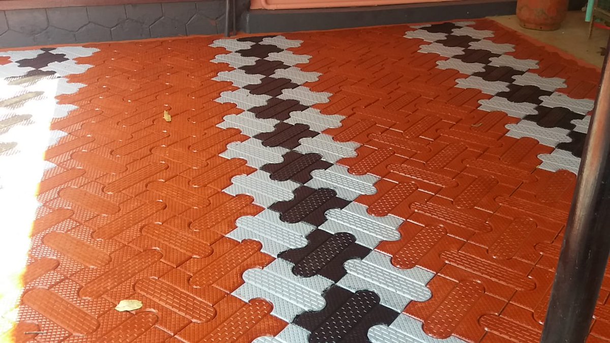 ChepeoConstruct's tweet photo. #Chepeoconstructsolutions
#ConcreteTiles
#ColouredCabros
To add an appealing and stylish texture to your floor inside and outside decor.We manufacture, supply and install Call, SMS or Whats App us: +254735975508 | +254758806946 https://t.co/R61S9MAaoa