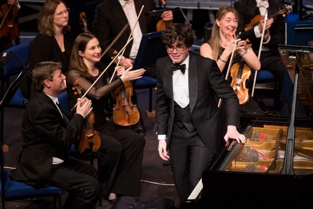 Good luck to Martin James Bartlett who is in the final of the Cleveland Piano Competition. 🤞
pianocleveland.org
Here is Martin with The Royal Philharmonic Orchestra during our Festival back in February.