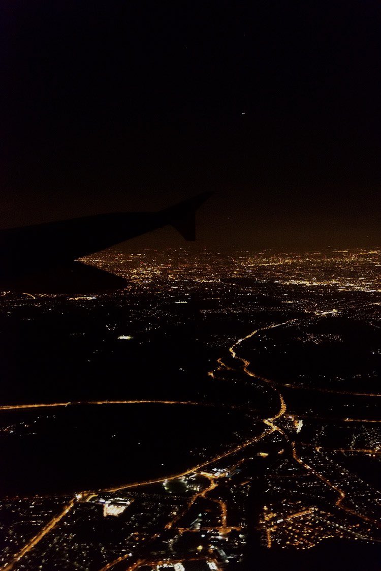 Kay_Clandestine's tweet photo. I sometimes become a nephophilian who adores clouds &amp; imagine living there forever..
Below are, two of the most favourite photos in my gallery ;
(CMB-SYD &amp; MEL-SYD)

PS. I’m always the one who asks for a window seat.. https://t.co/iaYkXCmKFO