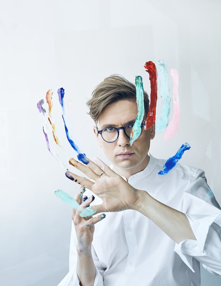 „Ein Künstler muss immer seinem Erfolg entkommen.“ Wie und warum <a href="/VikingurMusic/">Víkingur Ólafsson</a> das macht und was Rameau mit Debussy verbindet: abendblatt.de/podcast/erstkl… <a href="/abendblatt/">Hamburger Abendblatt</a> (Foto: Universal Music)