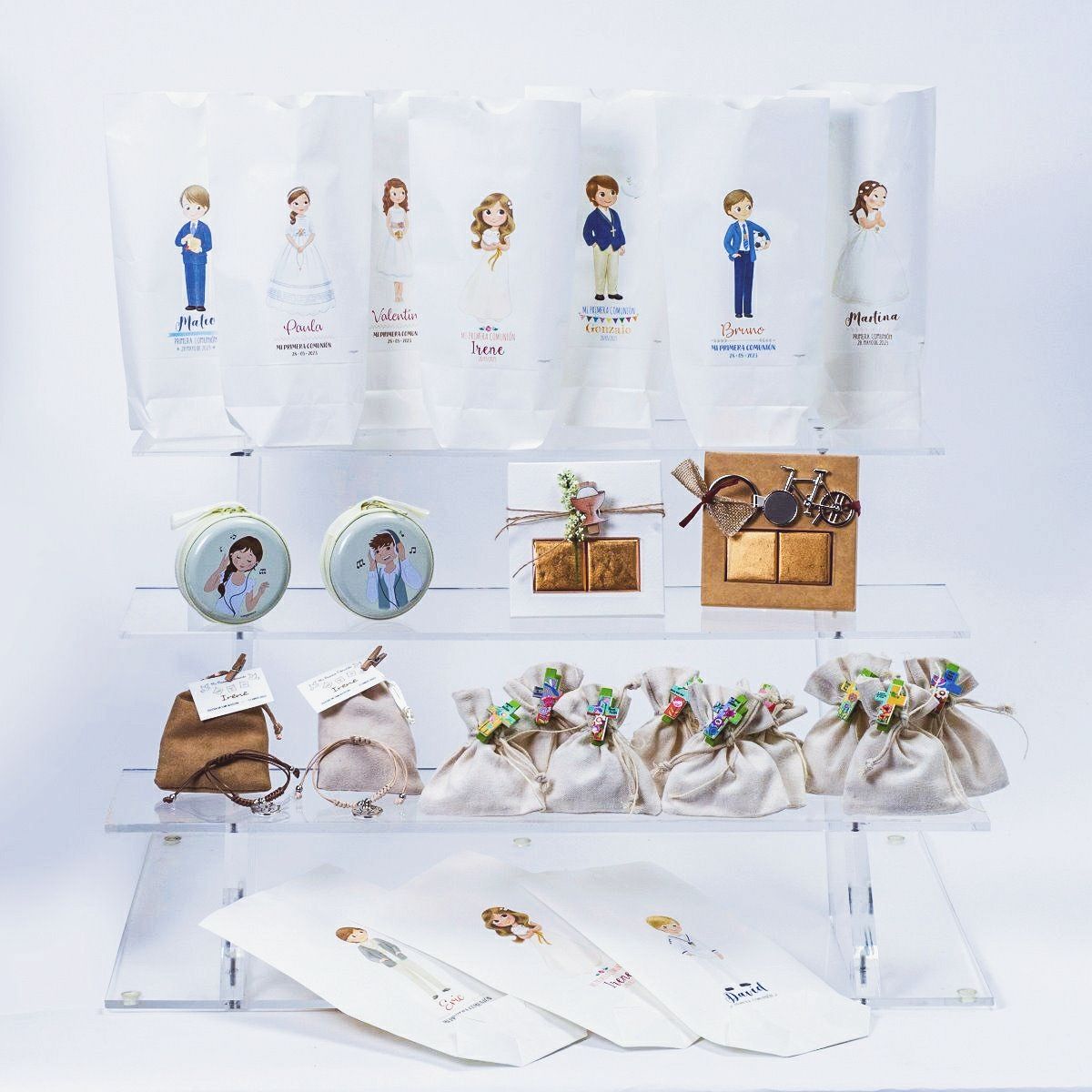 regalosclase's tweet photo. 🎁 Os presentamos algunas de nuestras novedades tendencia en #detalles para #comunión, totalmente personalizables y con un estilo único.

𝗘𝗹 𝗲𝗾𝘂𝗶𝗽𝗼 𝗱𝗲 𝗥𝗲𝗴𝗮𝗹𝗼𝘀 𝗖𝗹𝗮𝘀𝗲 ⭐️

#RegalosClase #Orihuela #VegaBaja #regalos #gift https://t.co/tXuWtlRk0T
