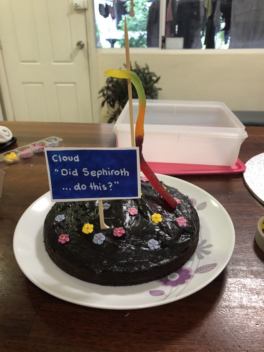 sarah tonin 🍓🎀 tweet media