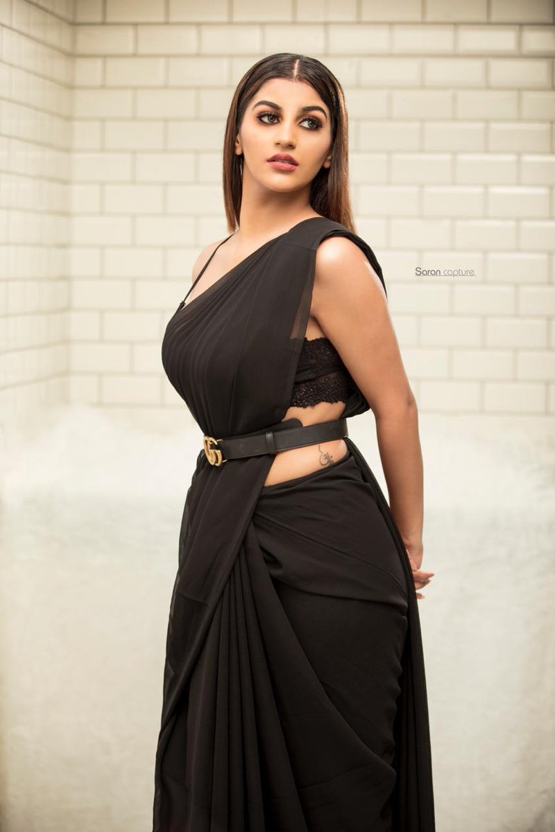 rameshlaus's tweet photo. Beautiful Actress @iamyashikaanand 

Photos by @sarancapture 
Mua - olivia 
Hair - Jayshree

#YashikaAannand @teamaimpr https://t.co/QEitzOP1iP