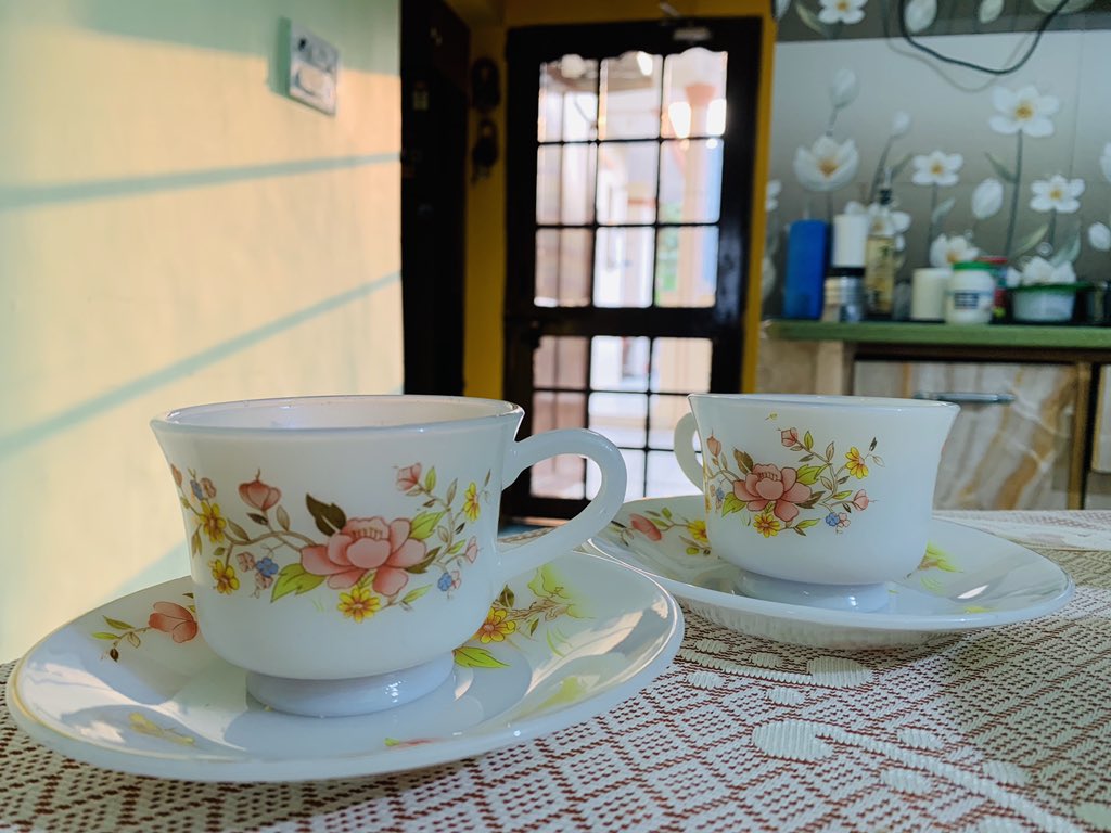 gilienv's tweet photo. Making #Monsoon Memories, baking orange cakes and sipping tea in bright sunshine after a heavy downpour. Thinking about how #Neem tree canopies swish/sway in the breeze. Glad to rediscover long loved family heirloom #teacups! #ChasingRainbows #RelaxedWeekends #ViewFromMyKitchen https://t.co/tYhjFa8Grw