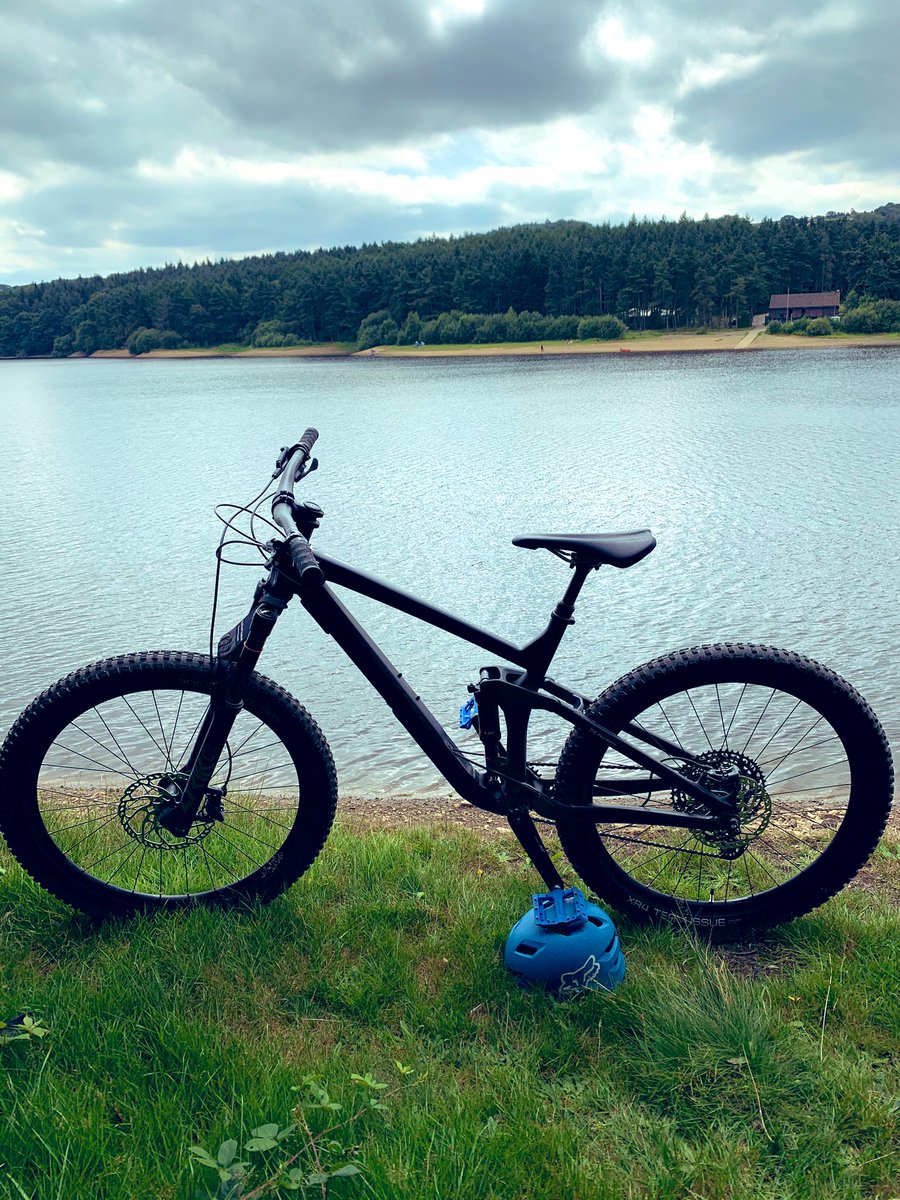 hazowl27's tweet photo. @TrekBikes love these bikes, quality from Trek #precaliber #remedy8 #trek #mtb https://t.co/AIlt6E2ChY