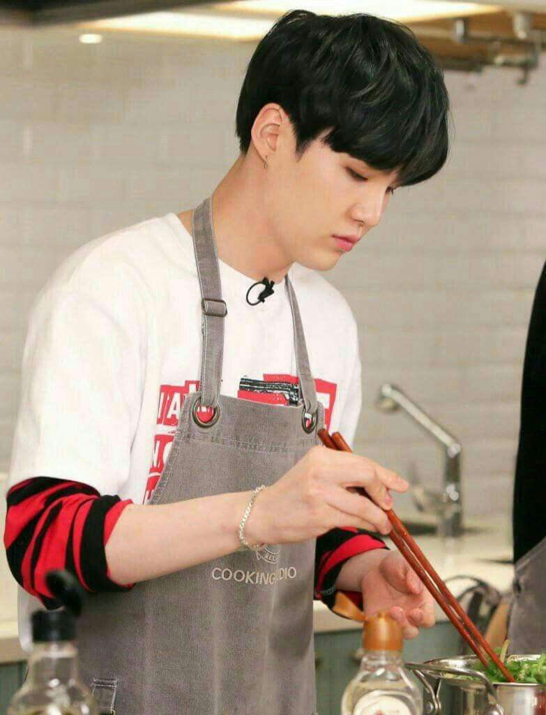 The many talents of Min Yoongi; a thread