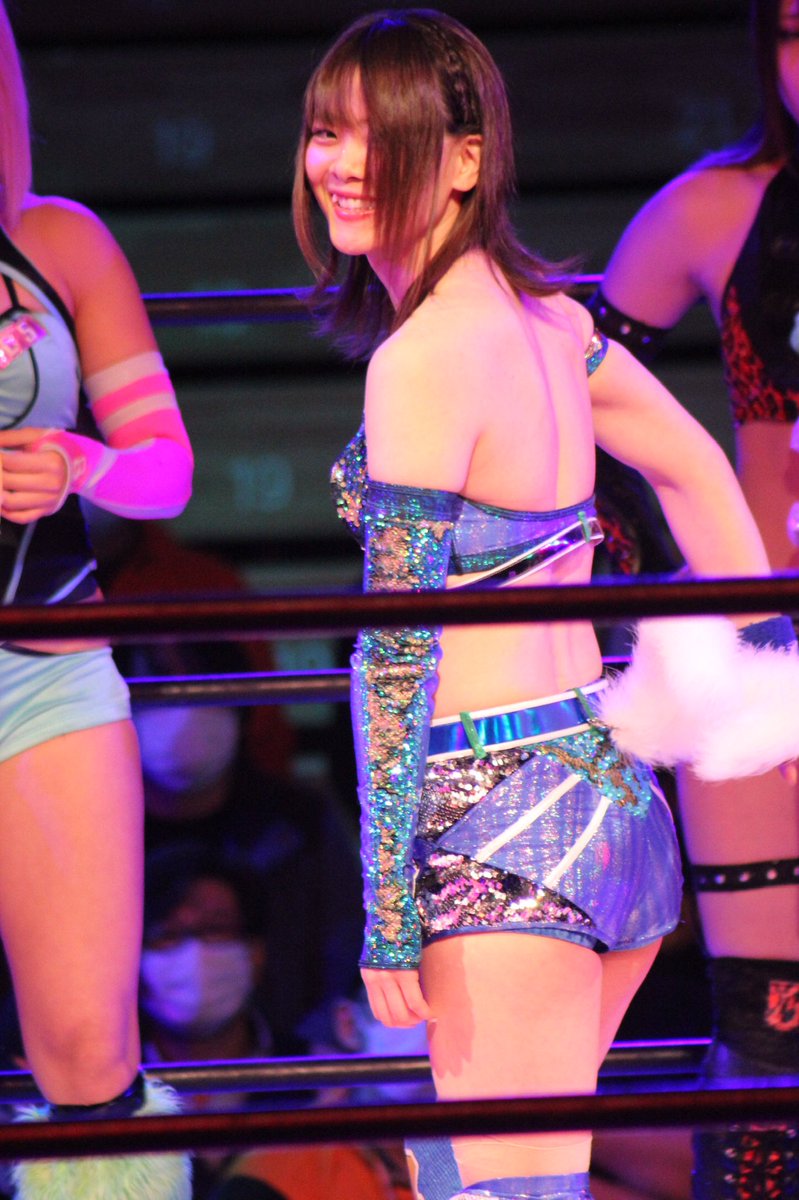 Kuni9991 今日は仕事があったので スターダム の後楽園ホールに行けず 仕事終わりに ドラえもん のび太の新恐竜 を観に行って感動しました 明日はスターダム 新日本プロレス昼夜の観戦です 岩谷麻優vsスターライト キッド戦が楽しみです シッポ