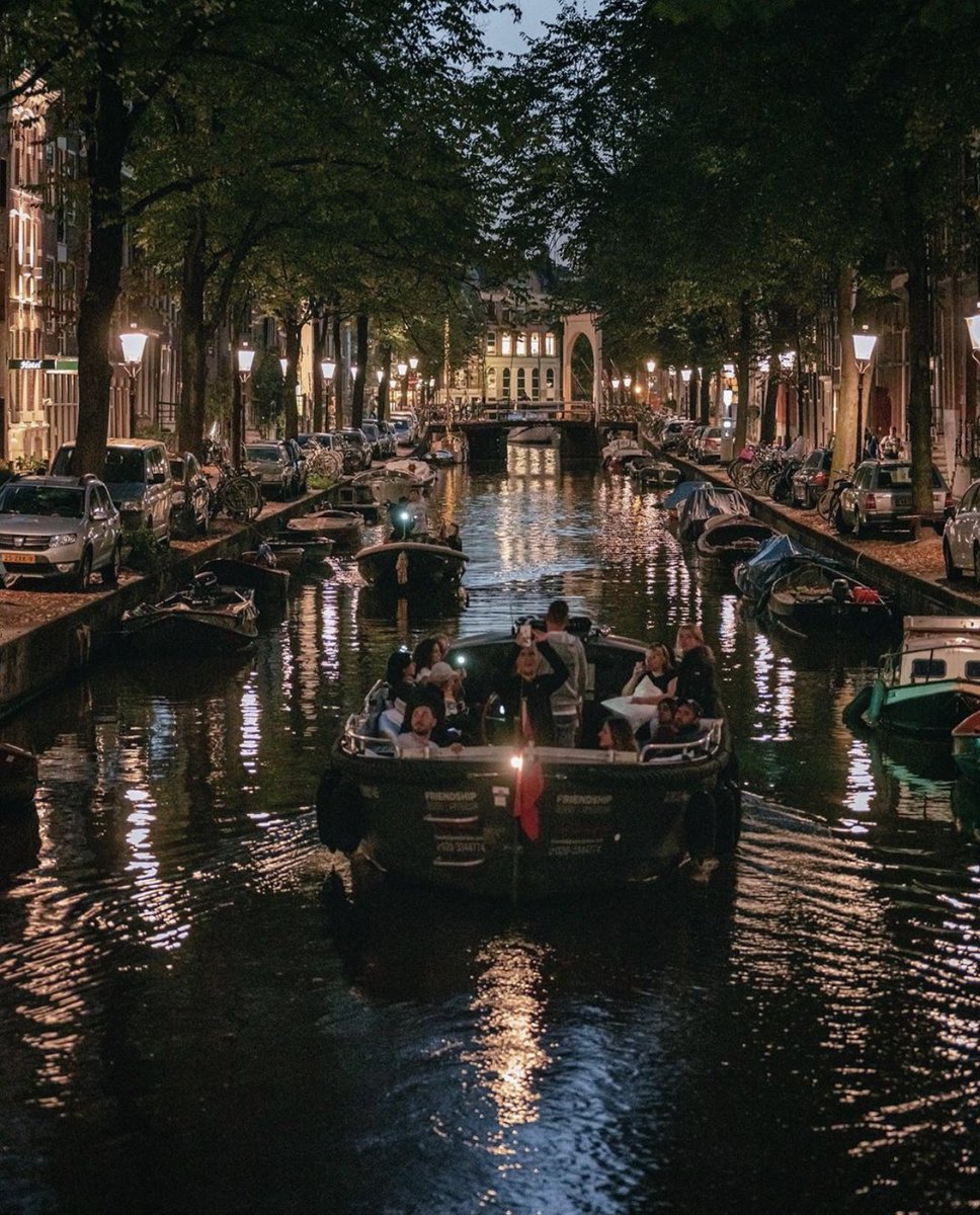 1earthlocation's tweet photo. هولندا ، امستردام 🇳🇱 https://t.co/4qKjfCsa33
