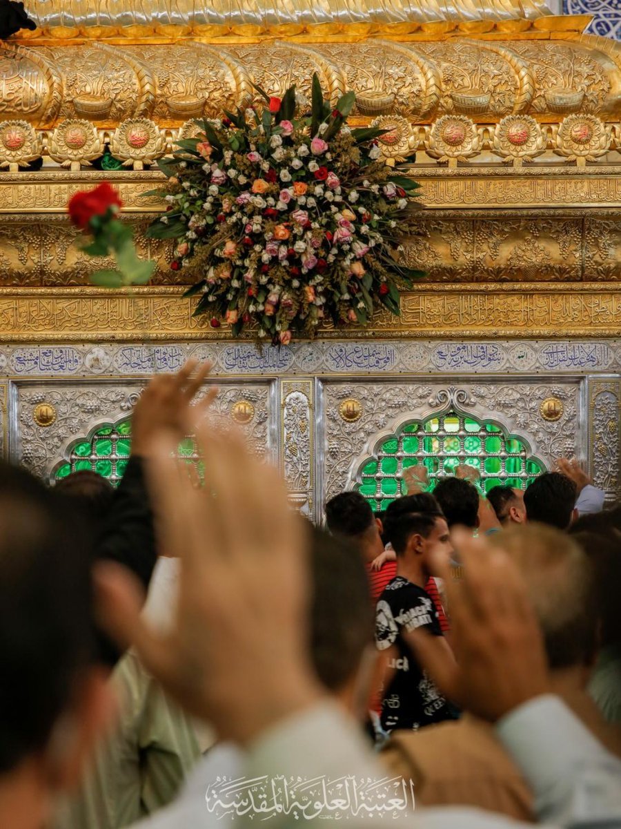 Bizi Emirulmüminin ve Ehl-i Beyt İmamlarının velayetine sarılanlardan eden Allah'a hamd olsun.
Gadir-i Hum Bayramımız mübarek olsun 🌸

‌