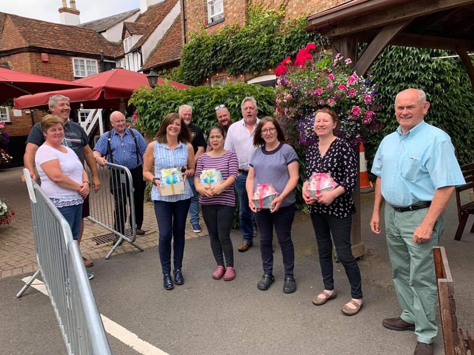 The Bucks Assistant Provincial Grand Master thanking the helpers who delivered young carers meals in Winslow, Buckingham and surrounding villages from May through July, he also presented pamper packs to those who organised and cooked the meals at the Bell. #Bucksfreemasons