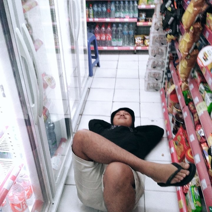 haloseps's tweet image. Bodo amat lah