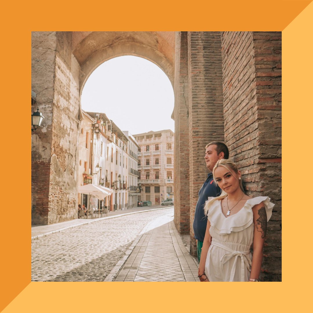 🇪🇸 Todavía a la vuelta de la esquina, puede esperar, un nuevo camino o una puerta secreta - J. R. R. Tolkien

🇬🇧 Still round the corner, there may wait, a new road or secret gate - J. R. R. Tolkien