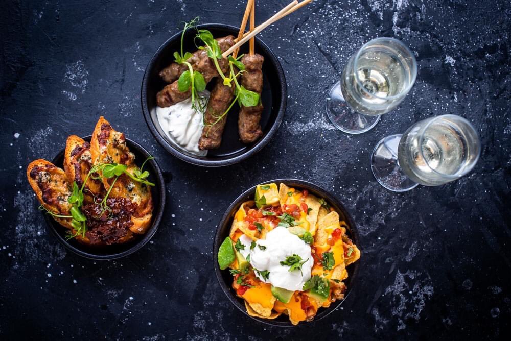 How good does this look 😍

3 small plates and bottomless Prosecco for two hours, available Fri-Sun, 12-4!

Tag the person that needs to have this with you 👇