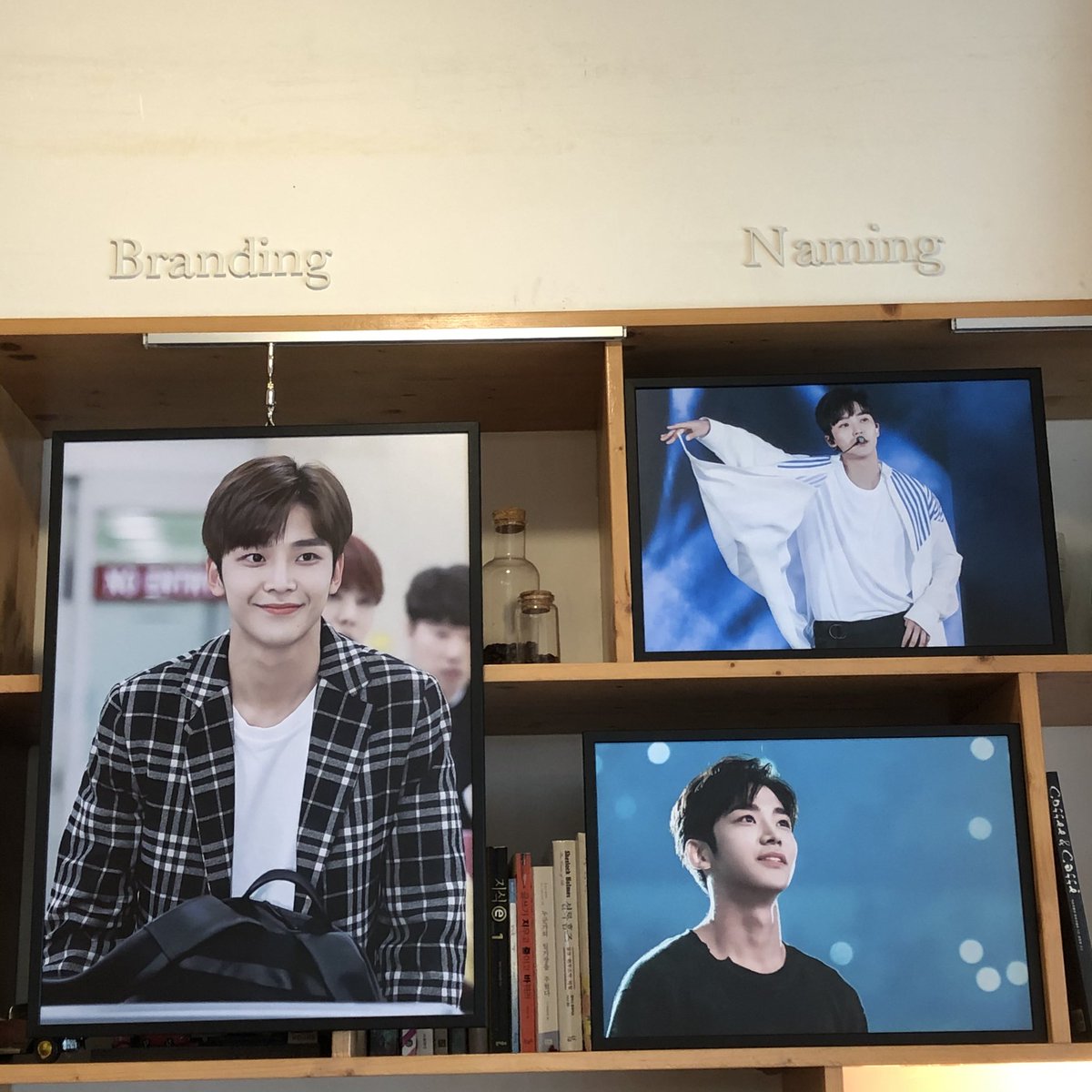 Ddegureee's tweet photo. ✨EGO✨

바로 앞에서 손거울 선착이 끊겼다는 슬픈 이야기,,,,,,,,,,,,,,,,,,,,,,, 울지 않아요 저는 얼은이닊가,,,‧⁺◟( ᵒ̴̶̷̥́ ·̫ ᵒ̴̶̷̣̥̀ ) 론 생카 하나 빼구 클리어! 다른 카페도 차차 정리해야해,, 밀크티마싯서요!

#HAPPYROWOONDAY 
#모든날_로운데이_모든순간_로운이야기
@woonsday0807 https://t.co/C38oVetDjB