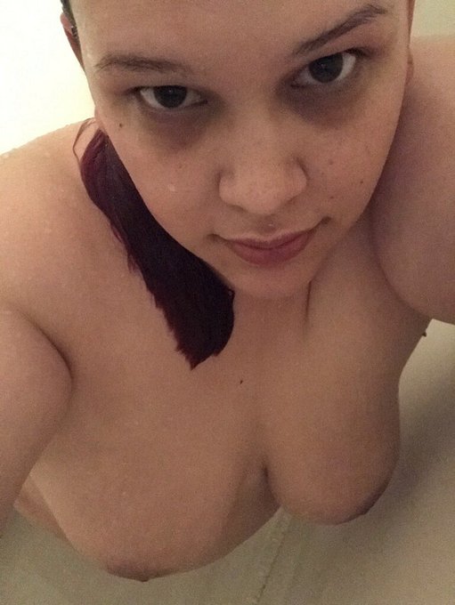 I'm looking for a girl to play with hubby and I around kcmo. Kansas city. Anyone near by https://t.c<a href="/tag/boobies"class="tags"><span>#boobies</span></a><a href="/tag/milf"class="tags"><span>#milf</span></a><a href="/tag/nicoleslutwife"class="tags"><span>#nicoleslutwife</span></a>