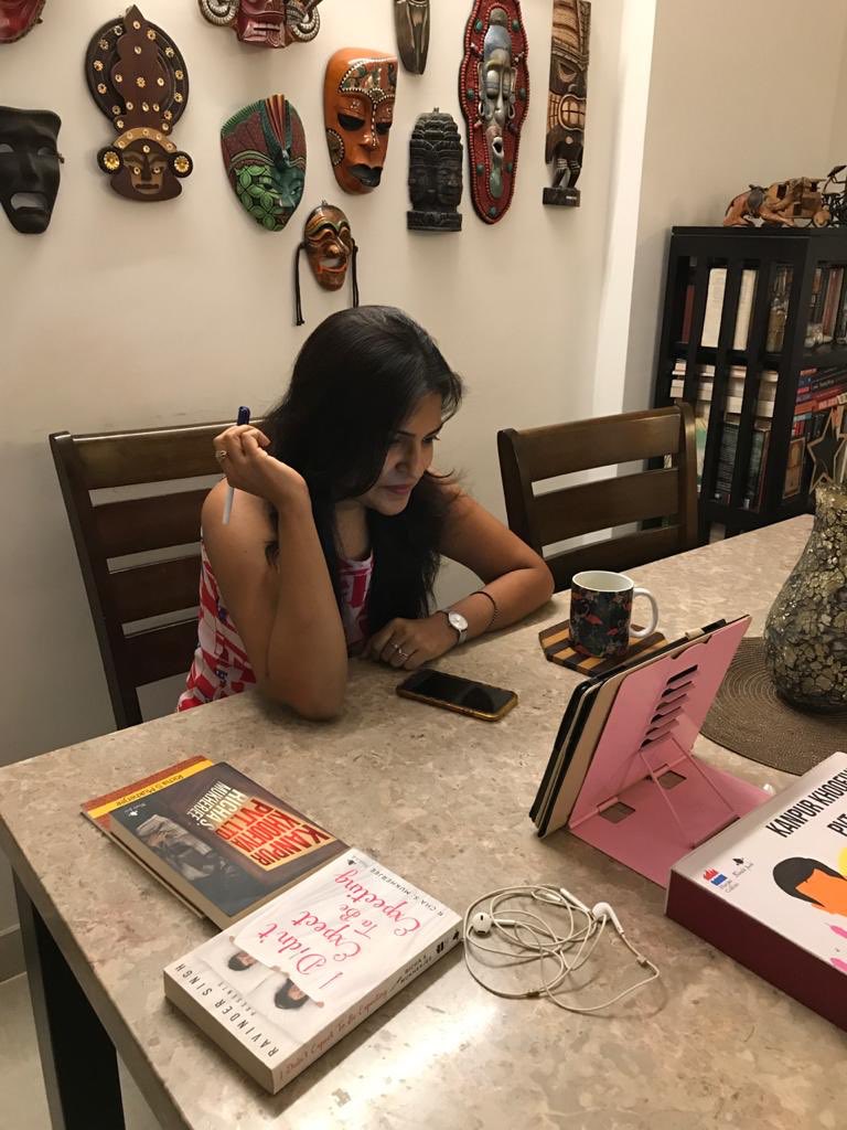 richasmukherjee's tweet photo. As #IDidntExpectToBeExpecting completes 2 years and #Kanpurkhoofiyapvtltd 1, I have so much to be greatful for. I pray that I stay worthy of being a wordsmith and spinning yarns forever❤️ @HarperCollinsIN @BlackInk_Books #books #birthday https://t.co/Ico4UVSRZp