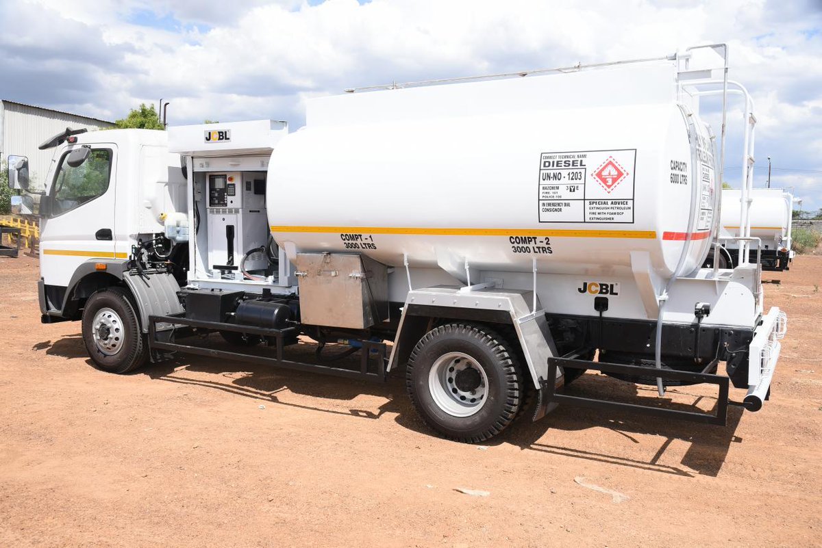 JcblLimited's tweet photo. #JCBL #MobileFuelDispenser, on the highway of growth.๐
An #innovativesolution designed to deliver #fuelatyourdoorstep.๐คฉ
Read More: https://t.co/fxWDYypQGU.
#BuiltWithPassion #FuelDispenser #Innovative #CustomisedSolution #MobilitySolution #LeadingWithInnovation #PicOfTheDay https://t.co/9WIslSedvV