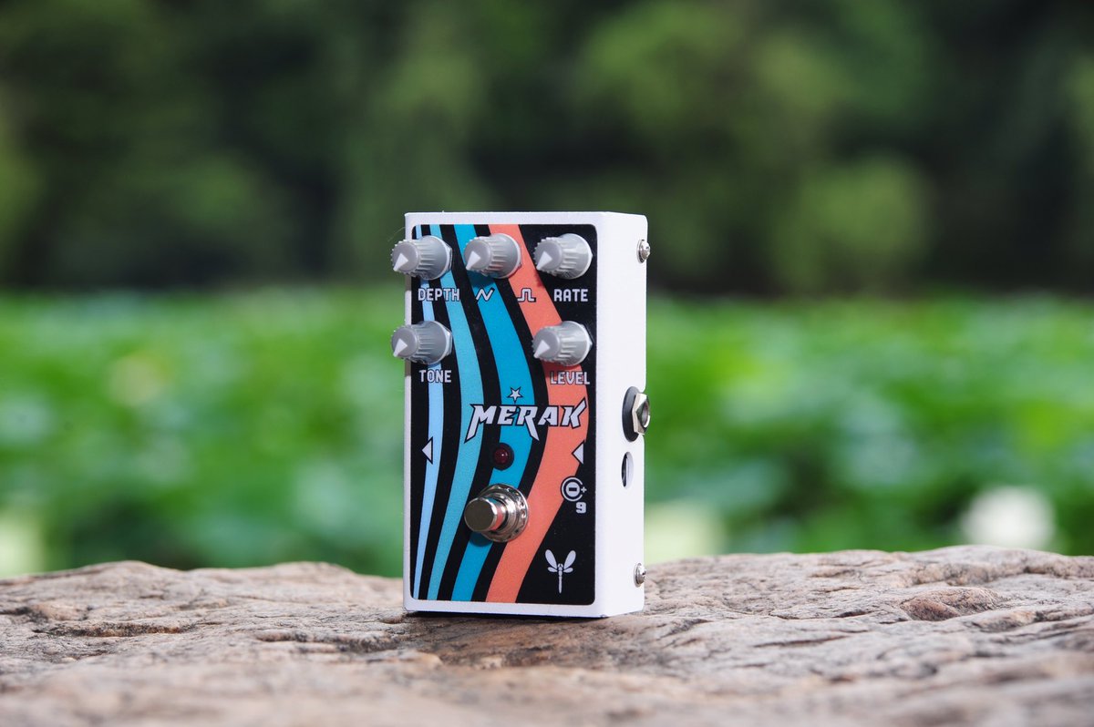 dragonflypedals's tweet photo. 【Dragonfly】New product: Merak Boost Tremolo! Five knobs...... https://t.co/ZFcbiQYNic