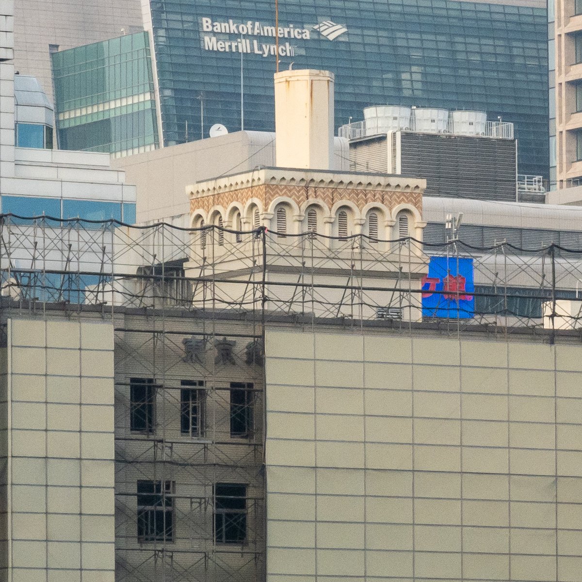 ট ইট র Mr たりん 東京建物本社ビル 地上からだとわからなかったけど塔屋のデザイン凝ってるんですね 近代化改装を受ける前はもっとお洒落な 建物だったようで歴史的な風情がこの界隈から消えていくのはちょっと寂しい感じがします 新しく建替えられる建物が