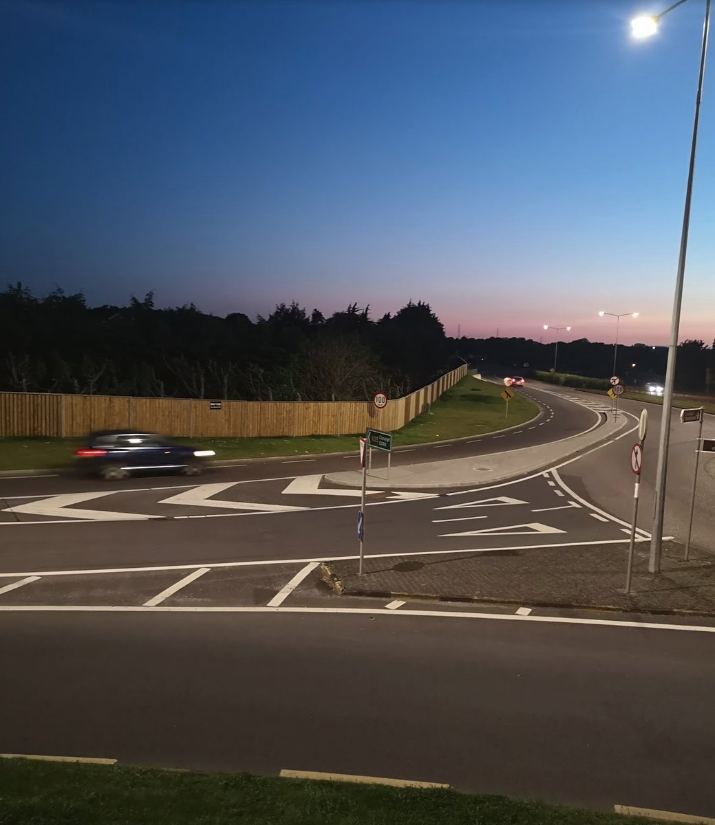 This is a brand new slip road between Ballinacurra and Midleton, designed to ease congestion at the roundabout. Shiny isn't it? Well...