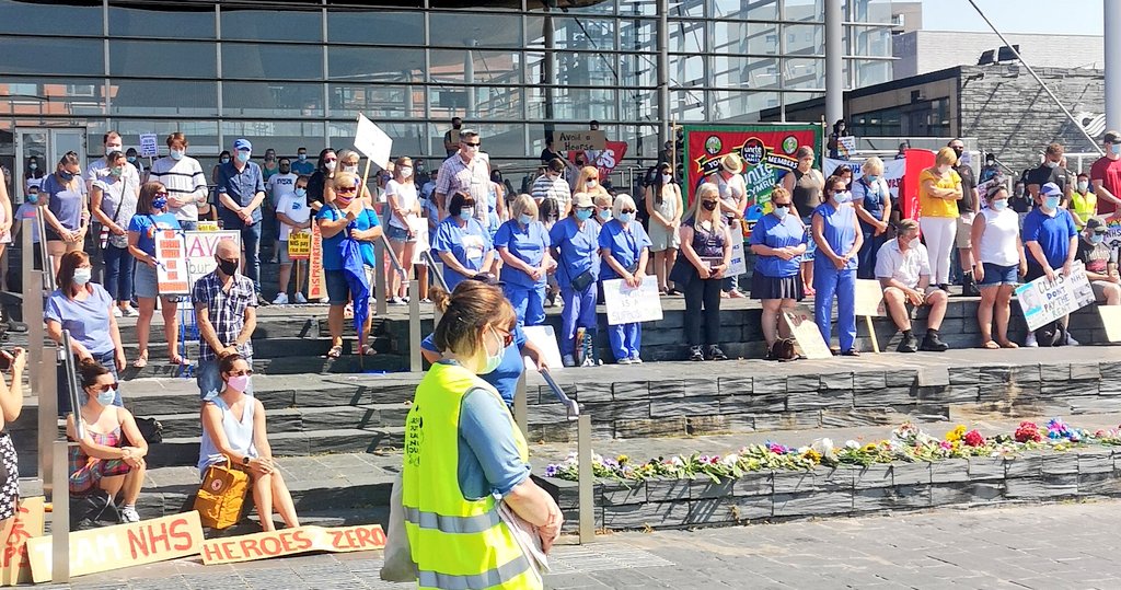 Now a 2 minute silence for the 540 NHS staff who died due to covid  #NHSPay15