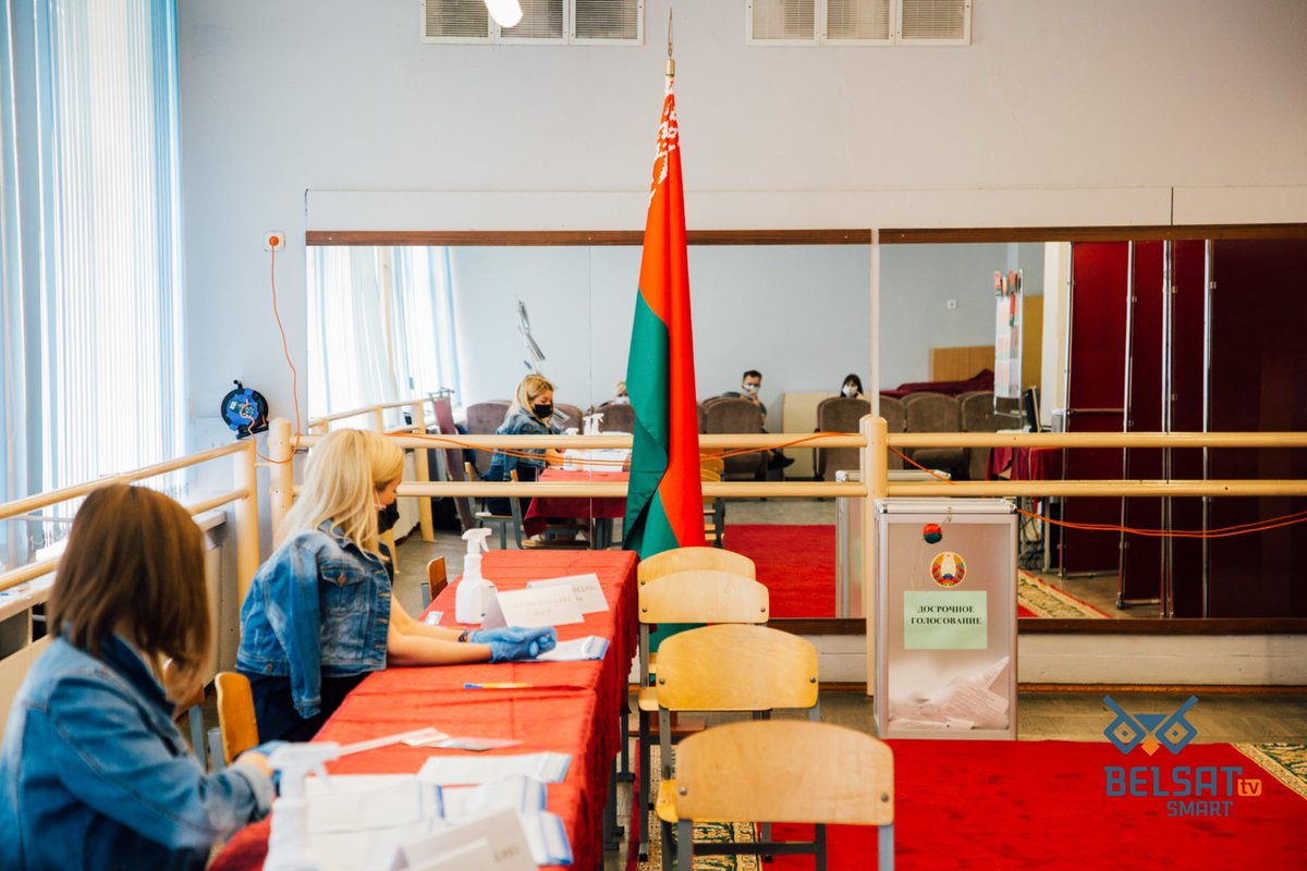 Belsat_Eng's tweet photo. Polling station in Minsk rehearses vote counting with known figures
https://t.co/DsCGblLL49 https://t.co/3Y5Jafs4xP