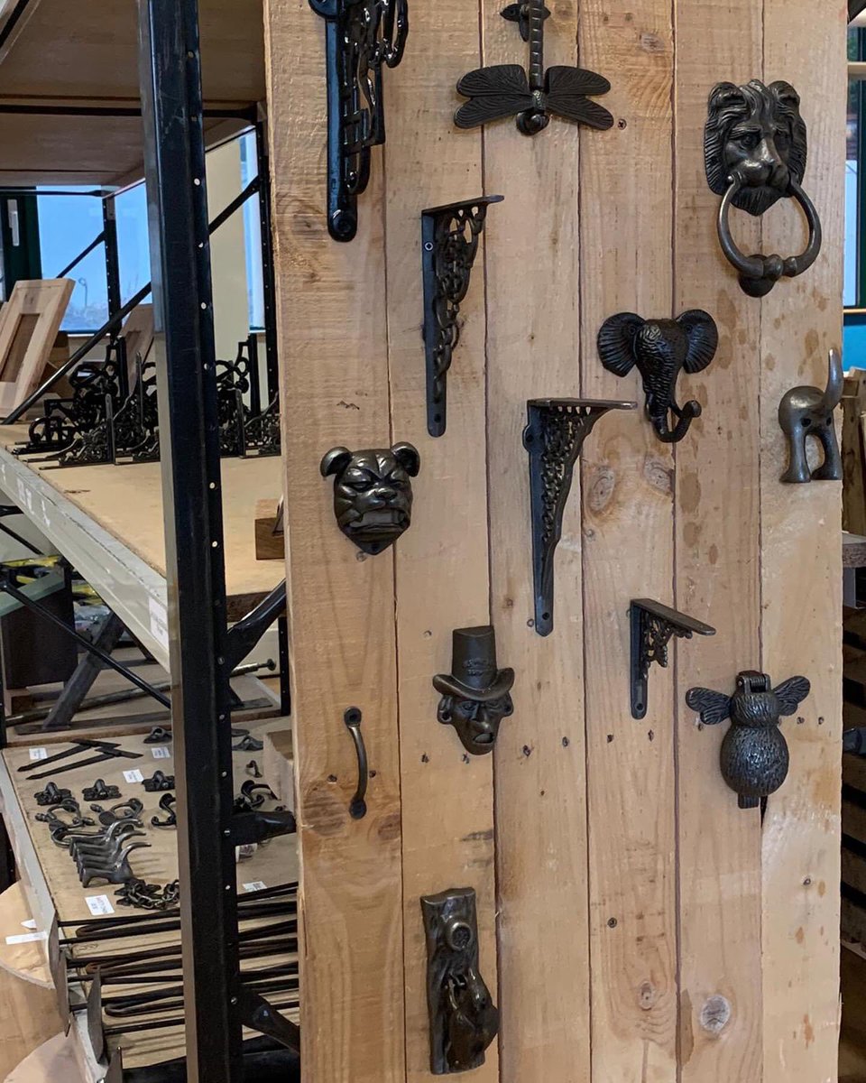 UsefulWood's tweet photo. JUST DELIVERED!
 
We had these lovely items delivered to our store this week – the perfect finishing touch to a home DIY project.
 
Visit us to see what we have in stock.
 
15-29 Goldsworth Road, Woking. https://t.co/cKcQ8StAmd